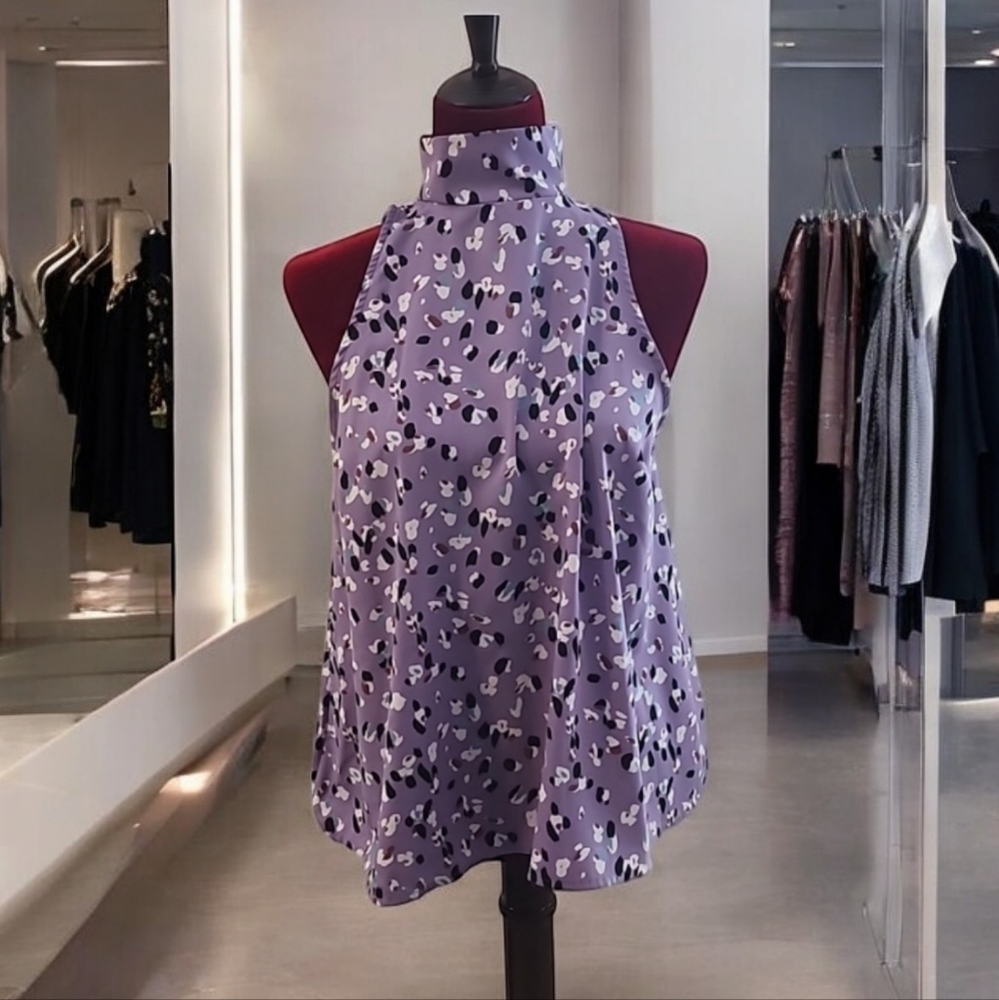 Purple print sleeveless blouse, Size M